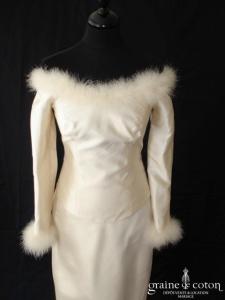 Création - Robe deux pièces en mikado de soie ivoire et plumes de cygne