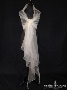 Étole en tulle ivoire perlé