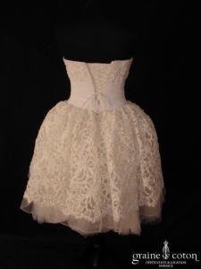 Oksana Mukha - Julie