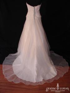 Pronuptia - Robe en dentelle et organza ivoire très clair