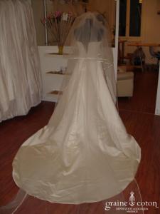 Pronuptia - Voile ivoire avec biais de satin 4 m