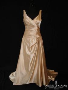 Robe une pièce en satin champagne drapé