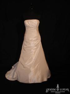 Églantine Création - Robe drapée en taffetas ivoire avec perles
