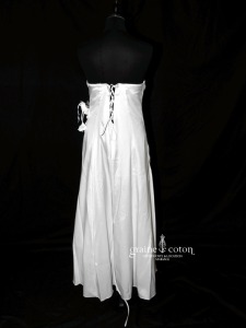Juju & Christine - Robe en satin blanc