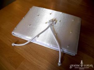 Livre d'Or avec couverture en satin perlé