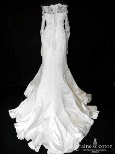 Aire by Rosa Clara - Omar