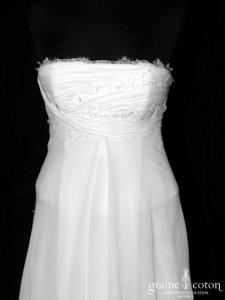 Pascal Novak - Robe empire en crêpe de soie fluide ivoire drapé et dentelle de Calais