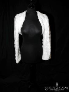 Boléro à manches longues en fausse fourrure ivoire