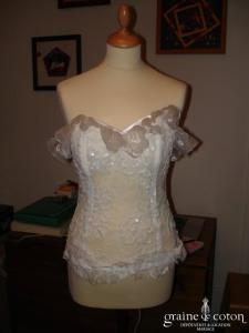 Création Roselyne Desti - Bustier blanc en dentelle de calais