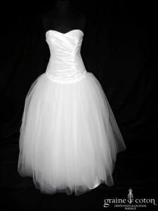Juste un baiser - Robe taille basse en taffetas drapé et tulle ivoire clair