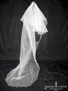 Voile long de 2,50 mètres en tulle blanc avec strass