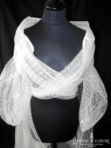 Pronuptia - Manteau / cape cache coeur en tulle plumetis avec longue traîne