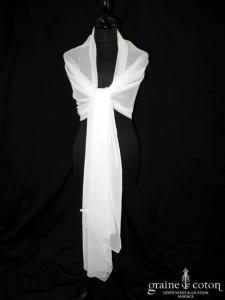 Étole en mousseline ivoire clair