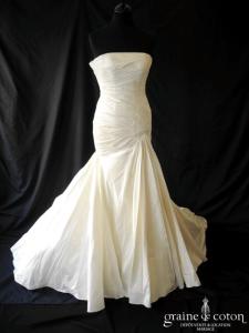 Pronovias - Prototype drapé en soie sauvage ivoire