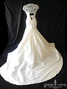 Pronovias - Prototype drapé en soie sauvage ivoire