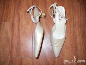 Prudence Macé pour Pronuptia - Escarpins