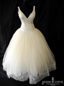 Création Atelier Aimée - Robe en satin de soie, tulle et dentelle ivoire