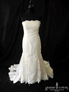 Pronovias - Robe sirène en dentelle de Calais et gaze de soie ivoire