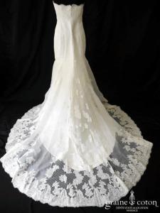 Pronovias - Robe sirène en dentelle de Calais et gaze de soie ivoire
