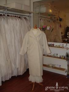 Manteau en fourrure synthétique ivoire