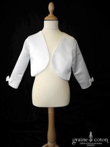 Boléro en satin blanc avec noeuds sur les manches