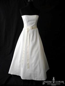 Mariées de Paris - Robe taille haute en mikado ivoire avec ceinture noeud en satin