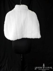 Étole en fausse fourrure ivoire, doublée de velours côtelé