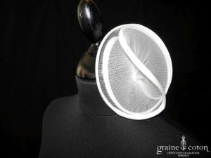 Suzanne Ermann - Cerceau fleur / volutes pour cheveux blanc cassé