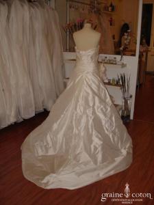Pronovias - Barcino, jupon inclus