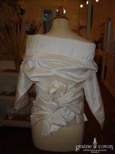 Pronovias - Étole en organza de soie ivoire, avec manches