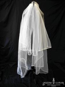 Voile long de 2 mètres en tulle ivoire bordé d'un biais de satin