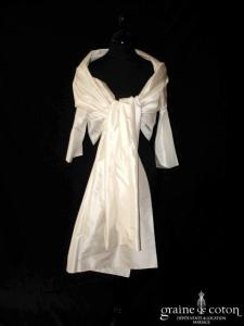 Pronovias - Étole / boléro en soie sauvage ivoire avec manches