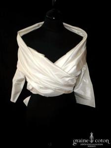 Pronovias - Étole / boléro en soie sauvage ivoire avec manches