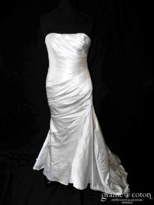 White One pour Pronovias - Oys