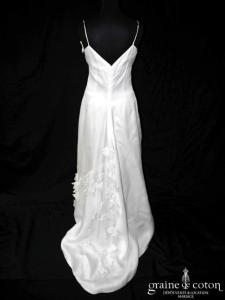 Alfredo Vaez - Robe empire en satin de soie mat ivoire