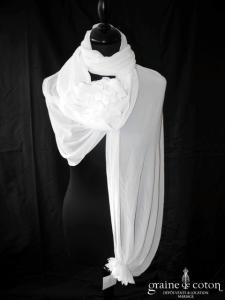 Pronuptia - Étole en mousseline ivoire avec fleurs en tissu