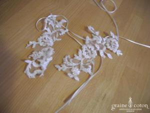 Illi Tulle pour Complicité - Mitaines en dentelle lacées