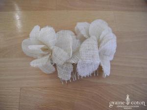 Peigne fleurs en sisal écru