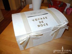 Urne en papier mâché et carton ivoire