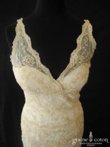 Pronovias - Robe sirène en dentelle champagne