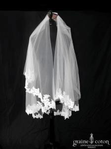 Pronovias - Voile mi long en tulle ivoire clair bordé de dentelle