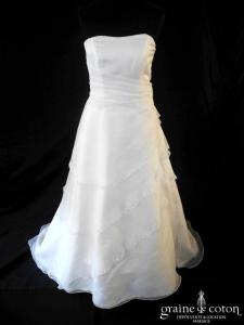 Lise Saint Germain pour Complicité - Robe coeur avec larges volants d'organza ivoire clair parsemés de paillettes