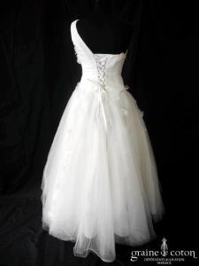 Jasmin pour Gl'Amour - Robe en tulle drapé ivoire clair avec bretelle asymétrique