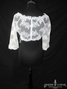 Bianco Evento - Boléro boutonné dans le dos, manches 3/4 en dentelle ivoire