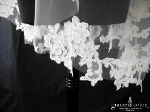 Rosa Clara - Voile mi long en tulle souple ivoire clair bordé de dentelle
