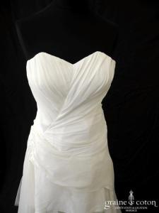 Catherine Marechal - Création en mousseline de soie ivoire clair