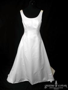 Tara Deva - Robe en satin ivoire