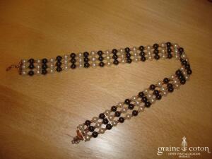 Tour du cou - 3 rangées de perles blanches et noires