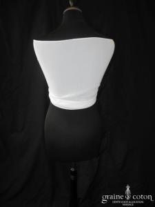 Étole fluide en mousseline blanche