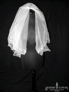 Voile court en tulle ivoire brodé de perles nacrées